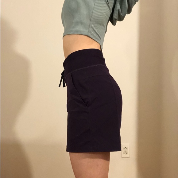 Workout short! Brand new - Picture 3 of 9